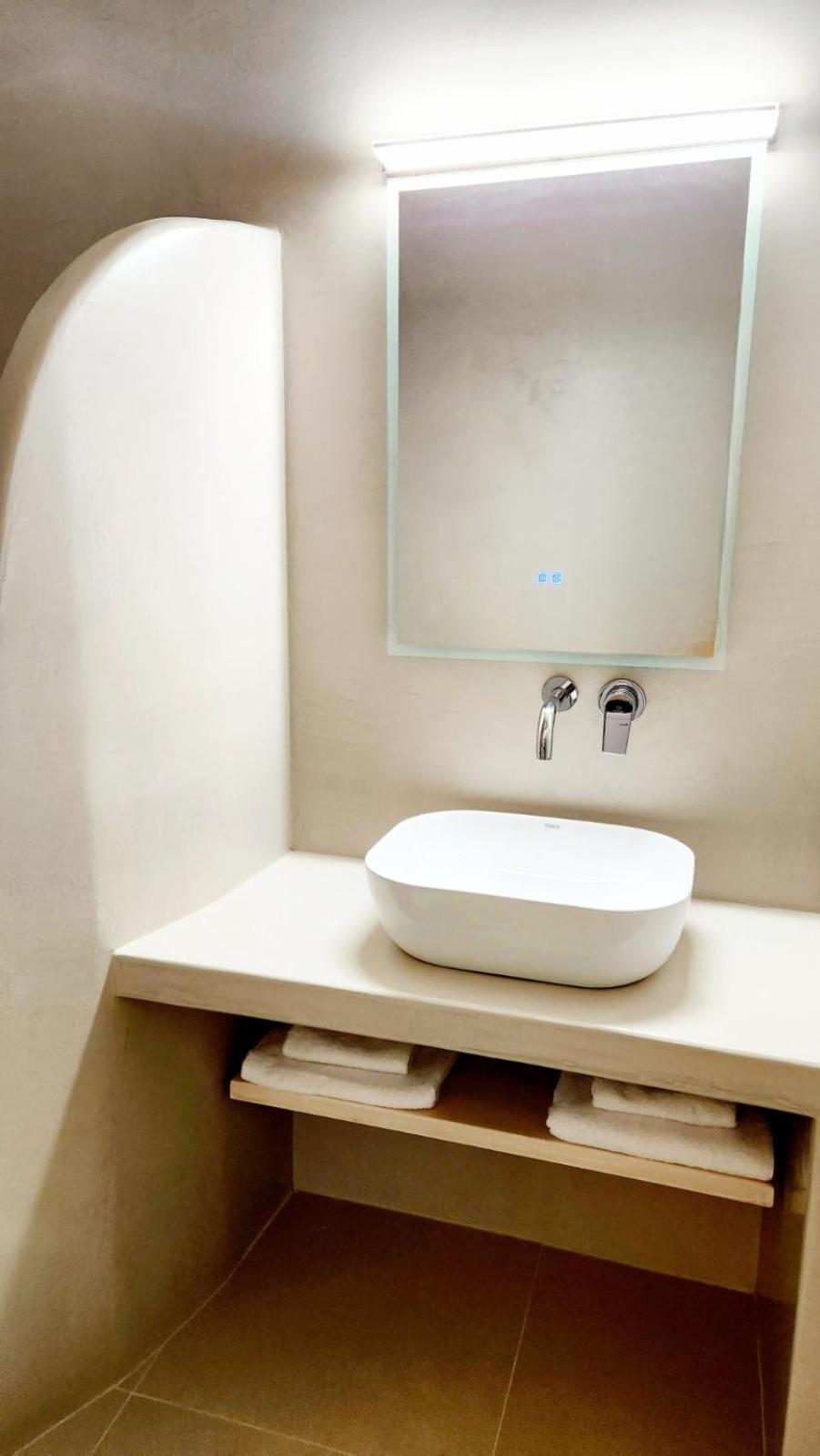 Hayal Suites Santorini Emporio  ภายนอก รูปภาพ